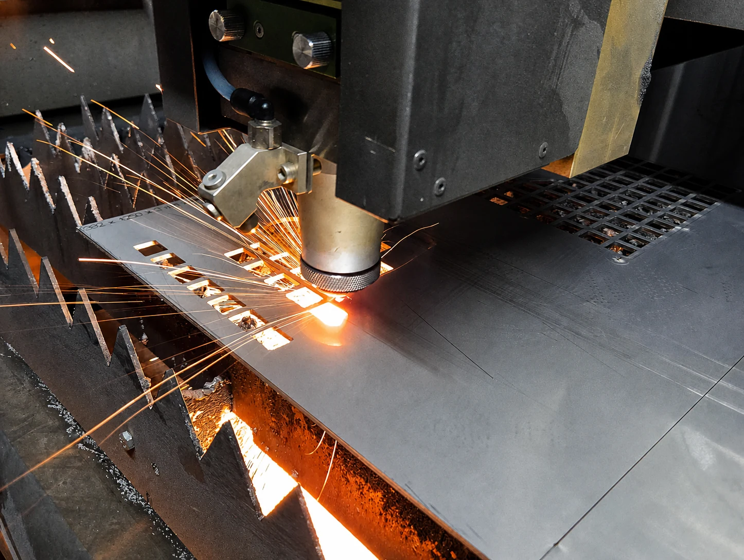 Fibre laser cutting a sheet-metal component